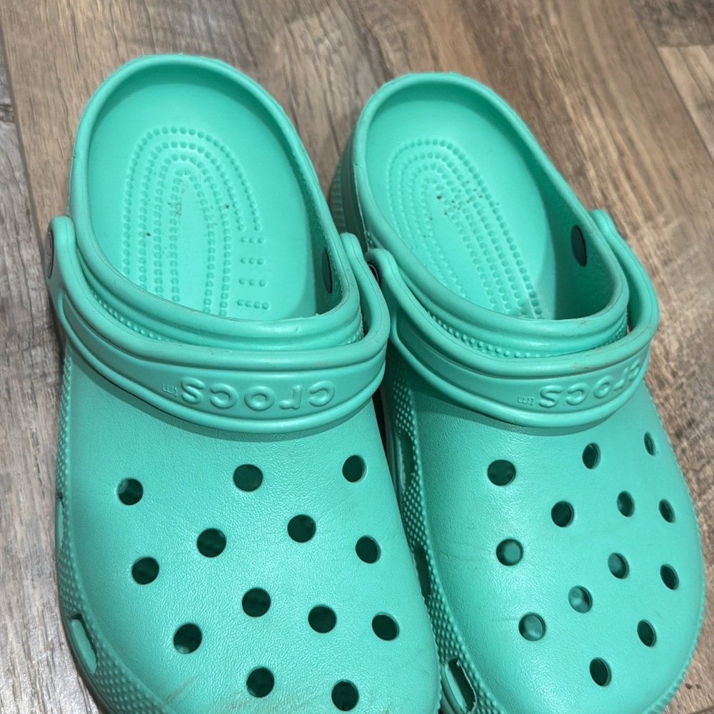 Women's Classic Crocs